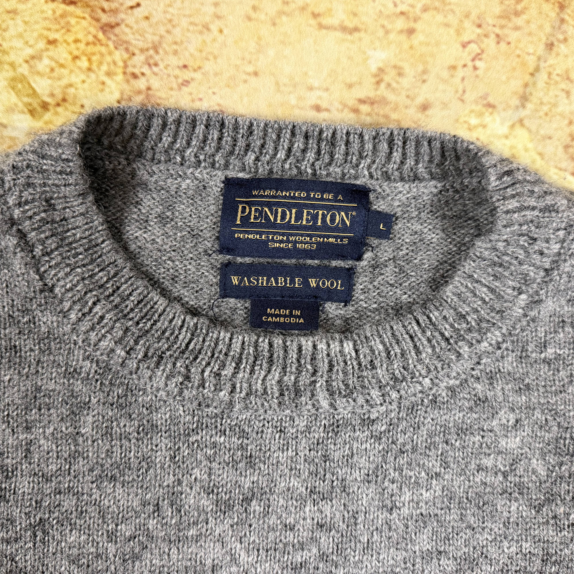 Pendleton Shetland Collection Wool Crewneck Sweater - Men's Large - Light Grey Heather