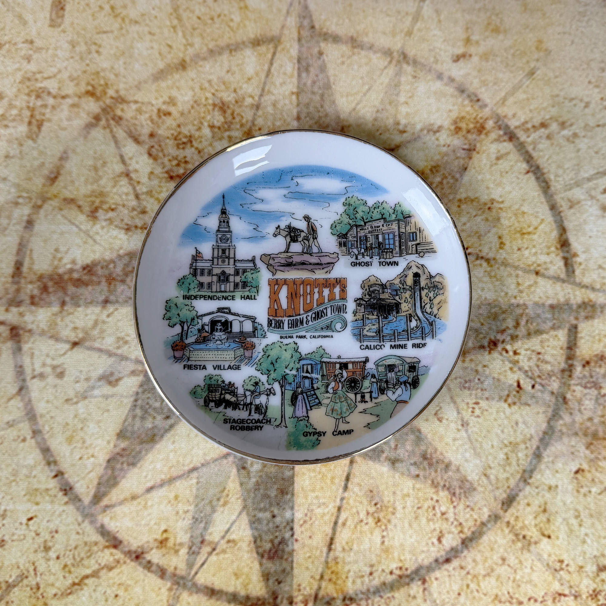Knott's Berry Farm Souvenir Dish | Vintage Ghost Town Scenes