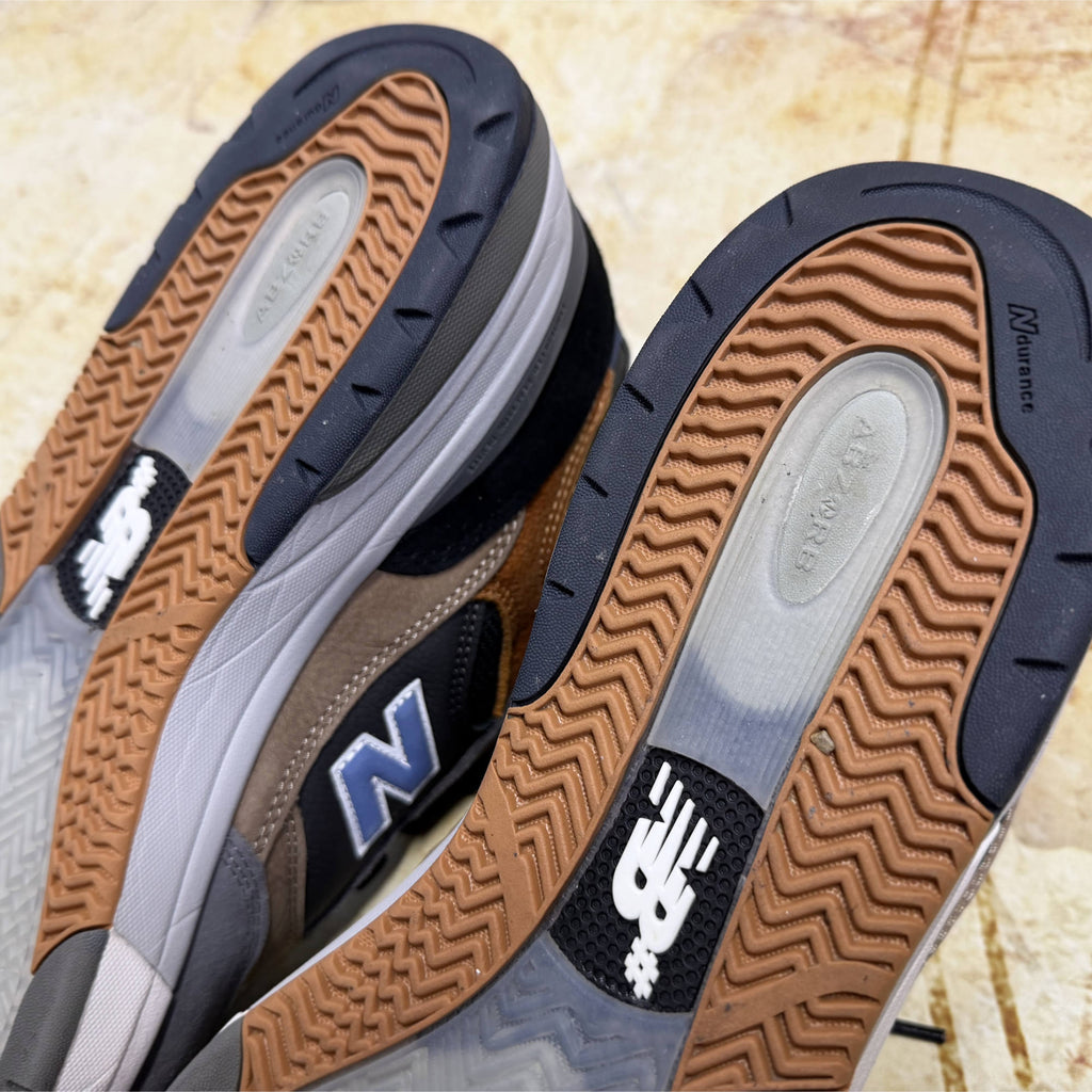 New Balance Numeric 933 Andrew Reynolds Signature Skateboard Shoes - Men's 12.5 D