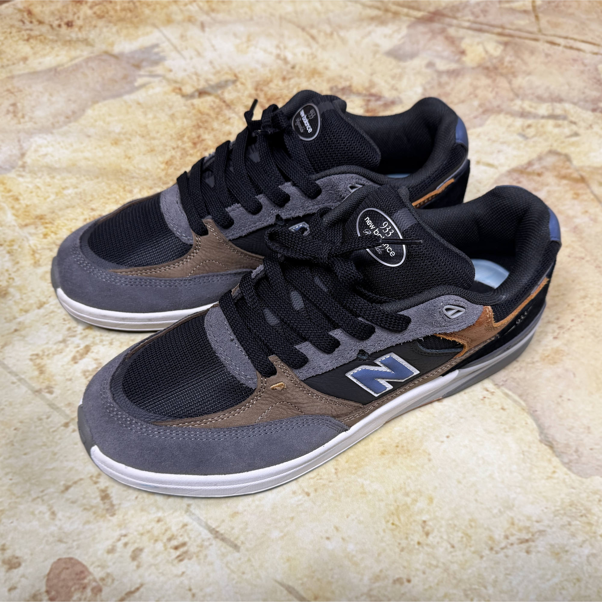 New Balance Numeric 933 Andrew Reynolds Signature Skateboard Shoes - Men's 12.5 D