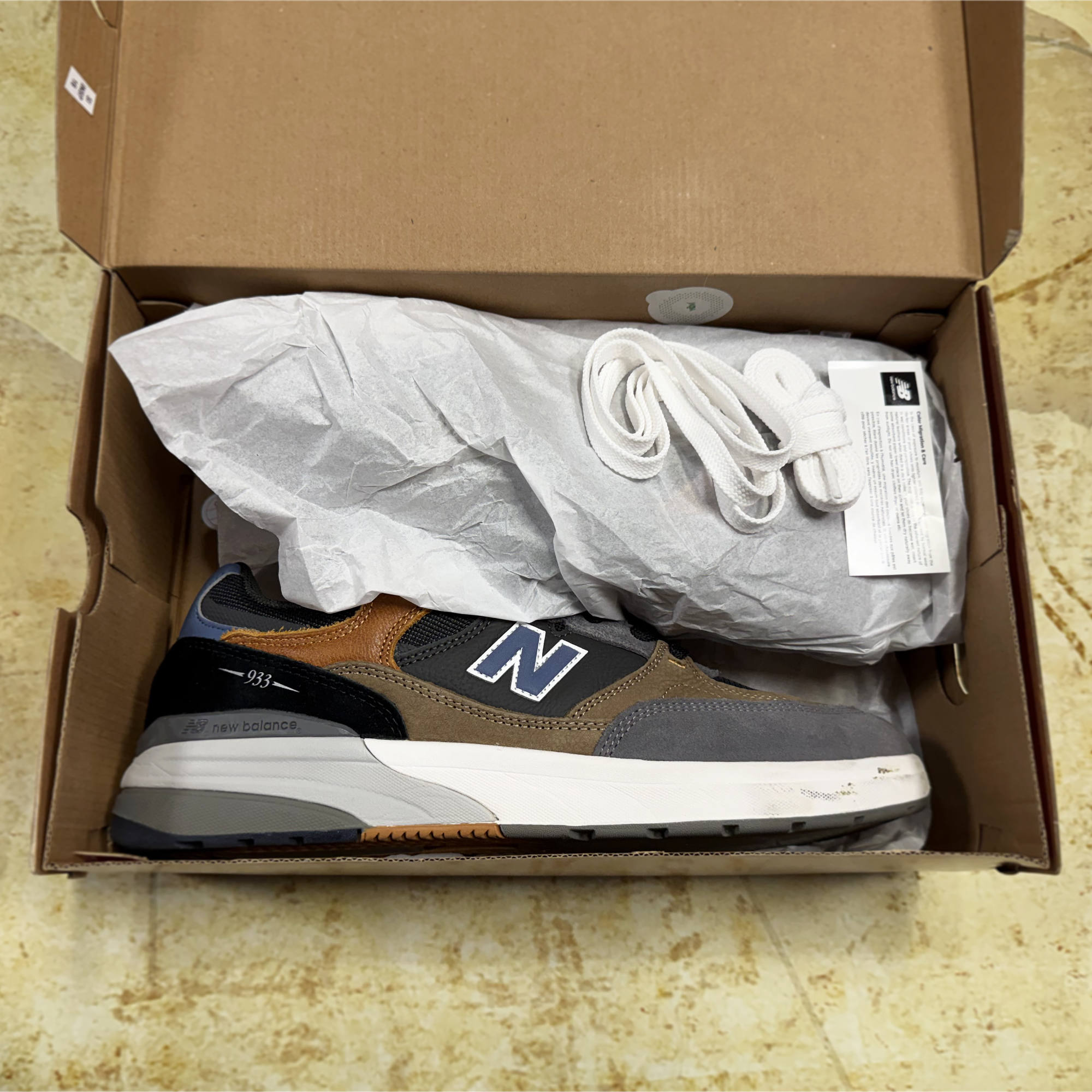 New Balance Numeric 933 Andrew Reynolds Signature Skateboard Shoes - Men's 12.5 D