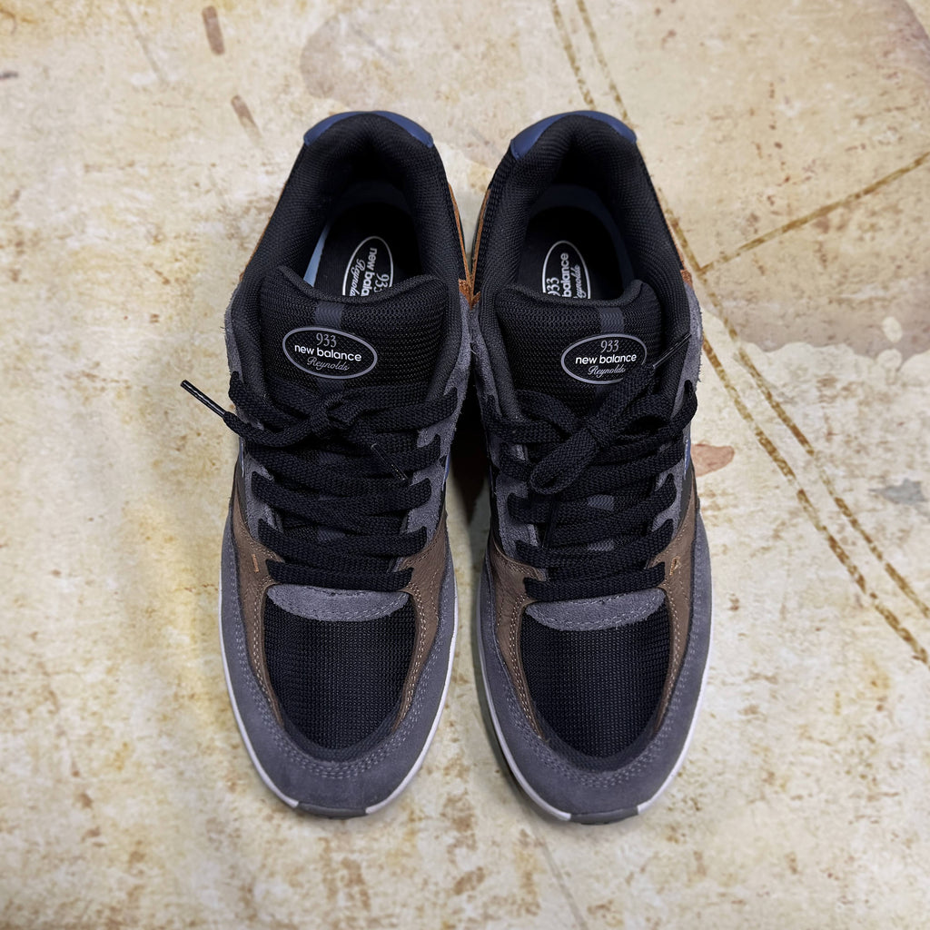 New Balance Numeric 933 Andrew Reynolds Signature Skateboard Shoes - Men's 12.5 D